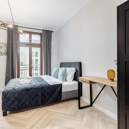Very Berry - Piekary 13b - Apartmenty Stare Miasto, Self Check In 24h! 公寓 *