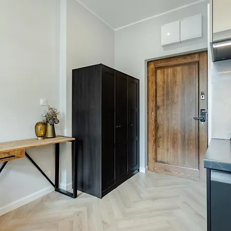 公寓 Very Berry - Piekary 13b - Apartmenty Stare Miasto, Self Check In 24h! 波兹南
