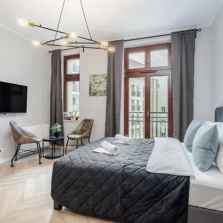 Very Berry - Piekary 13b - Apartmenty Stare Miasto, Self Check In 24h! 波兹南